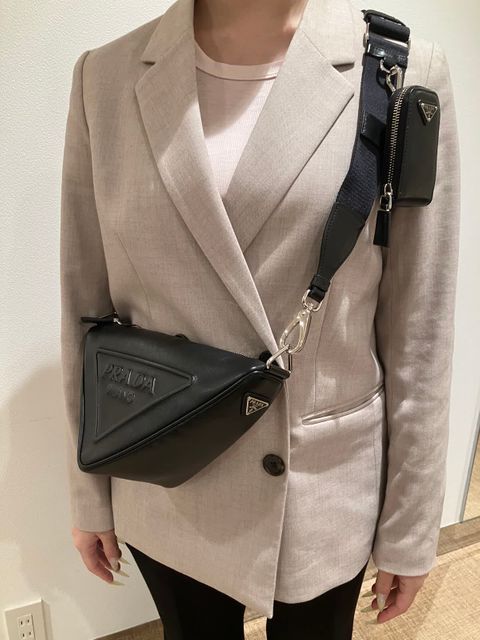 プラダ トライアングル ブラック 1BH190 レザー ユニセックス バッグ