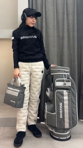 【新品・タグ付き】 今期新作 BRIEFING ウィンドアノラック グレー M WOMEN'S SHAGGY LOGO TURTLENECK KNIT（ウィメンズ シャギー ロゴ