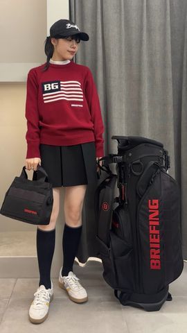 BRIEFING ブラック クルーネック ニット 新品 HOL WOMEN'S BG FLAG CREWNECK KNIT（ホリデーウイメンズBGフラッグ