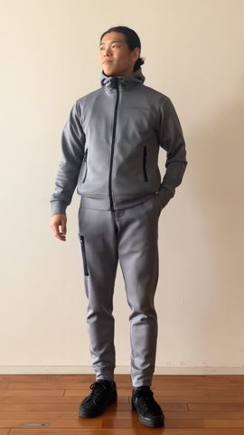 MEN'S STITCHED 3D LOGO CARGO JOGGER PANTS（メンズ ステッチド 3D