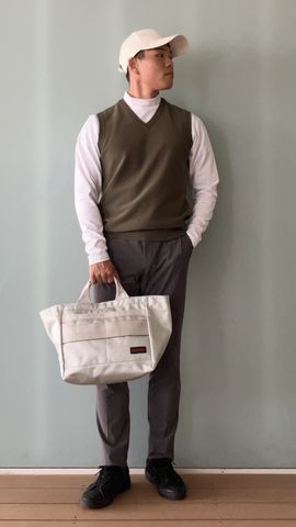 MEN'S WR V-NECK KNIT VEST（メンズウォーターR Vネックニット