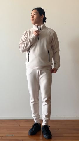 MEN'S 3D LOGO HALFZIP TOP（メンズ 3Dロゴ ハーフジップトップ