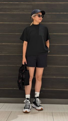 WOMEN'S LOGO LINE SHORT PANTS（ウイメンズロゴラインショート