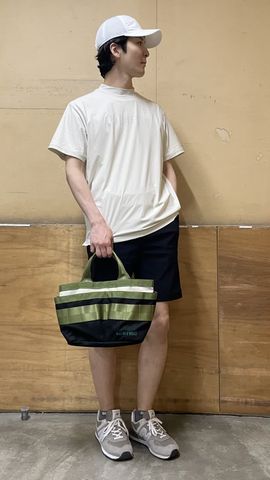 MEN'S GRAPHIC HIGHNECK （リラックスフィット）（メンズ