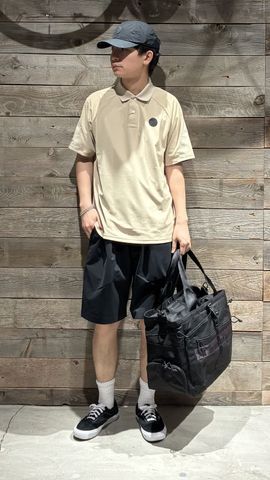 CE MEN'S BACK LOGO LINE POLO（リラックスフィット）（カッティング