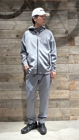 MEN'S 3D LOGO PARKA（メンズ 3Dロゴパーカー（セットアップ