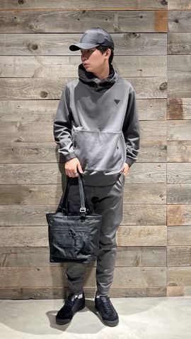 【今期新作・タグ付き】 完売品 BRIEFING メンズ フーディー 黒 L BRIEFING（ブリーフィング） ブルゾン アウター 「BRIEFING GOLF