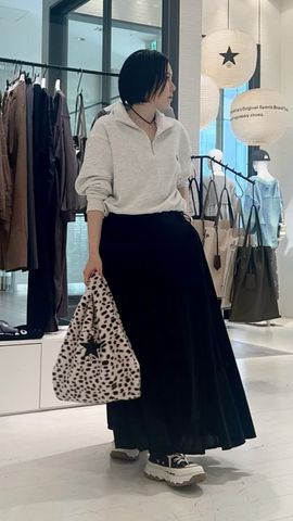 STAR☆ HALFZIP SHORT SWEAT｜CONVERSE TOKYO (コンバース