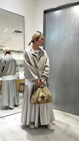 SHINY STAR☆ CUT SKIRT｜CONVERSE TOKYO (コンバーストウキョウ